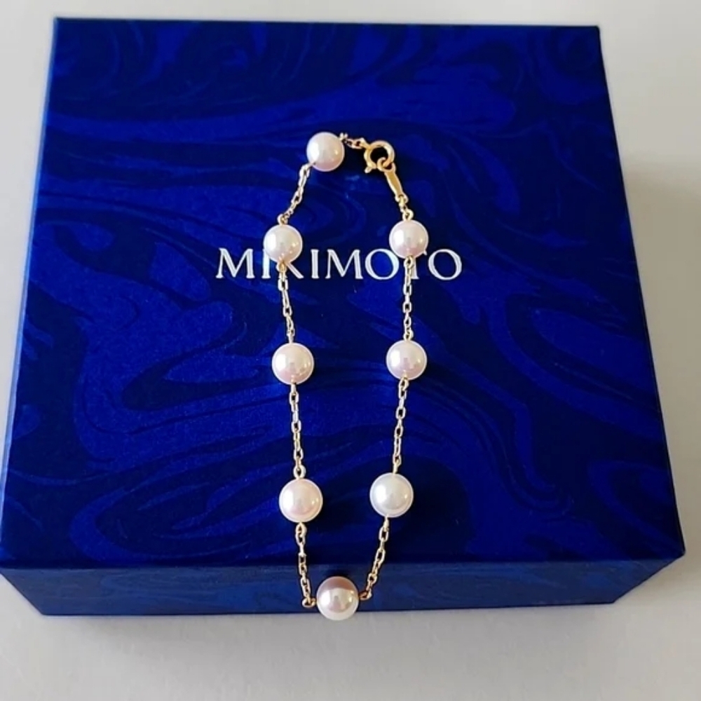 Mikimoto Akoya Cultured Pearl Station Bracelet in 18k Yellow Gold (New) - Picture 2 of 6